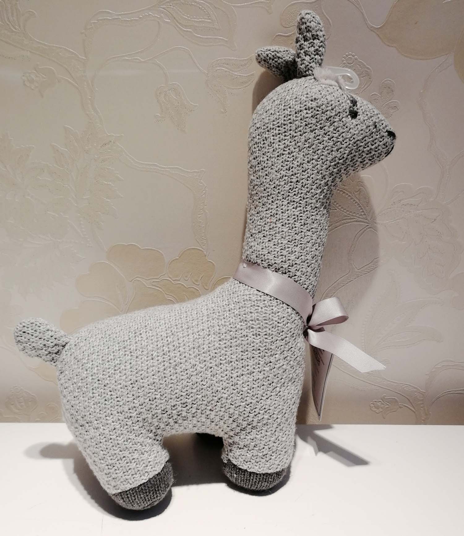 Chinese plush toy of knitted llama